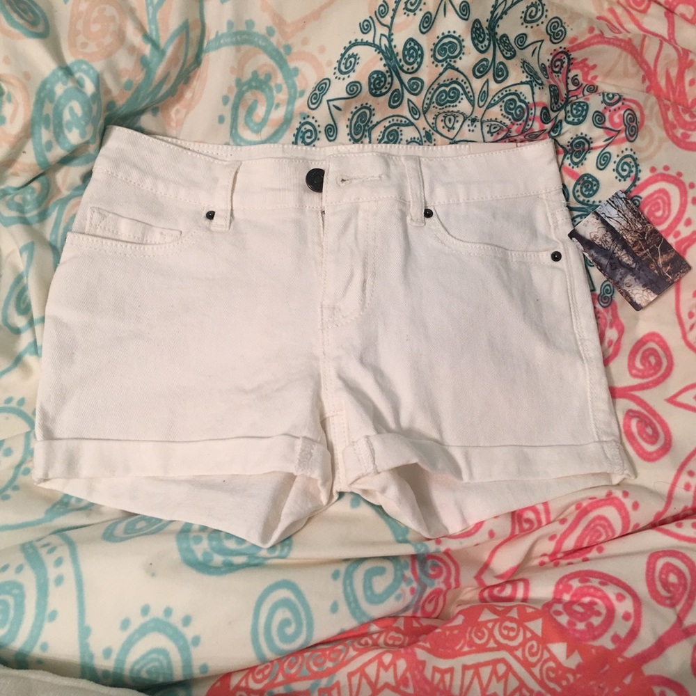 White high waisted denim BDG shorts - BRAND NEW!